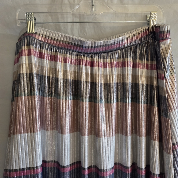 MODCLOTH METALLIC SKIRT ELASTIC WAIST JESSY B - Picture 5 of 14